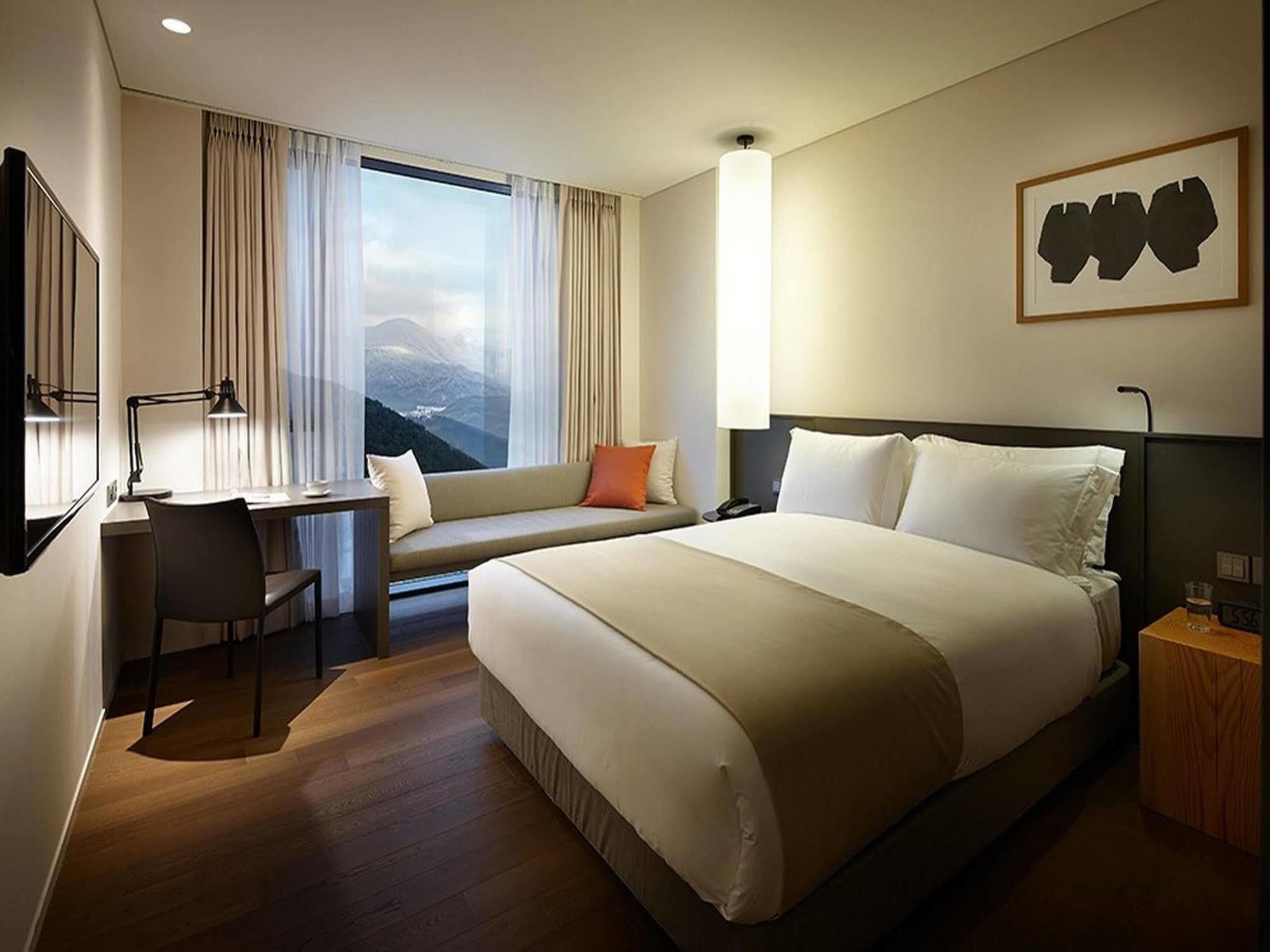 Shilla Stay Jeju Bagian luar foto